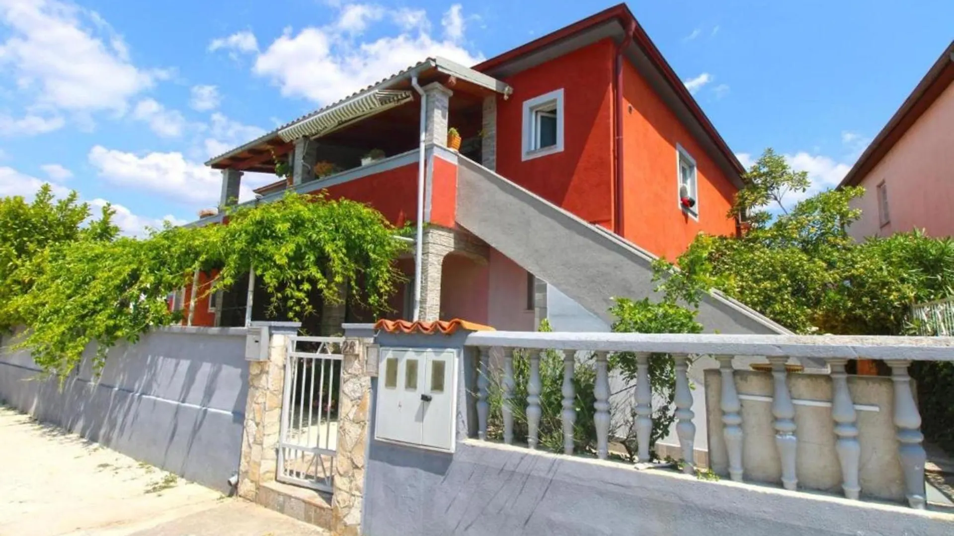 Cozy Apartment With Patio And Parking Fazana