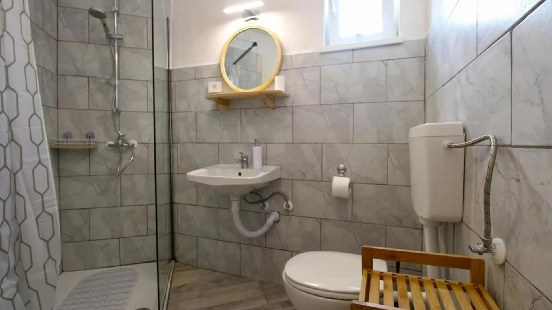 Cozy Apartment With Patio And Parking Fazana
